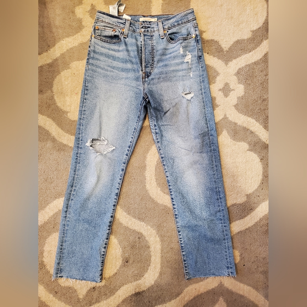 Levis wedgie straight leg